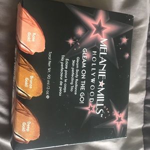 Melanie Mills Hollywood Gleam Body Radiance